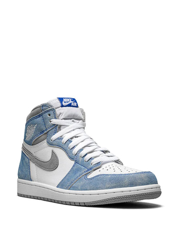 Air Jordan 1 Retro High "Hyper Royal" sneakers